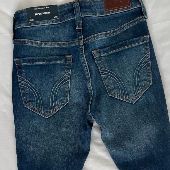NWT/Hollister High-Rise Super Skinny Jeans 000R W23 Distressed - Picture 8 of 8